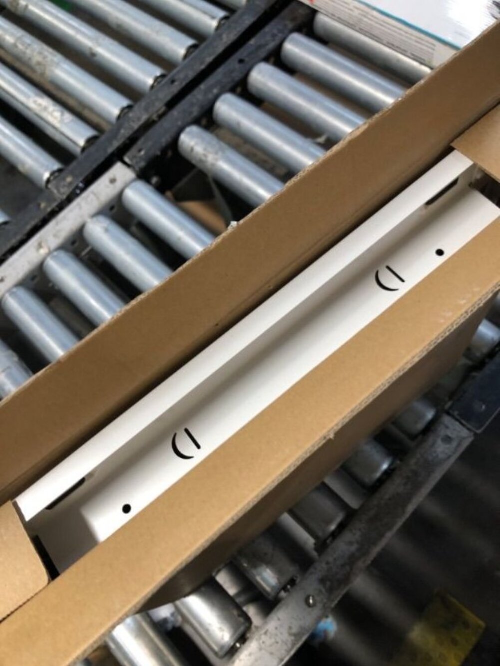 Howeall 12"W x 12"H [Duct Opening Size] Steel Return Air Filter Grille Removable - Picture 2 of 3